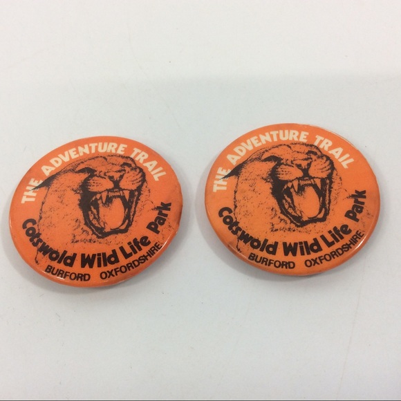 Vintage Cotswold Wildlife Park Set/2 Button Pins - Picture 1 of 3